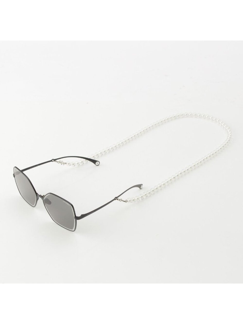 Chanel Acetate Pearl Butterfly Shape Chain Sunglasses Eyewear Black